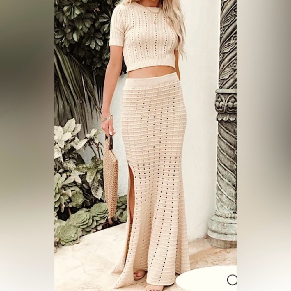 Women's Short Sleeve Crop Top Skirt Set - Rose